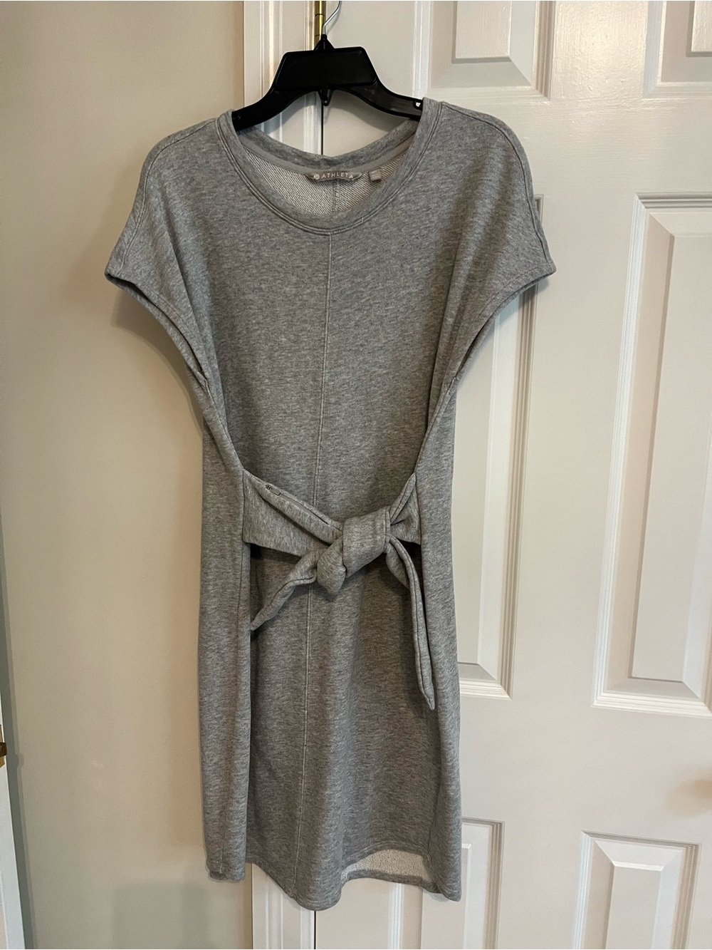 Athleta Light Gray Tie-Waist Knit Dress -Knee length